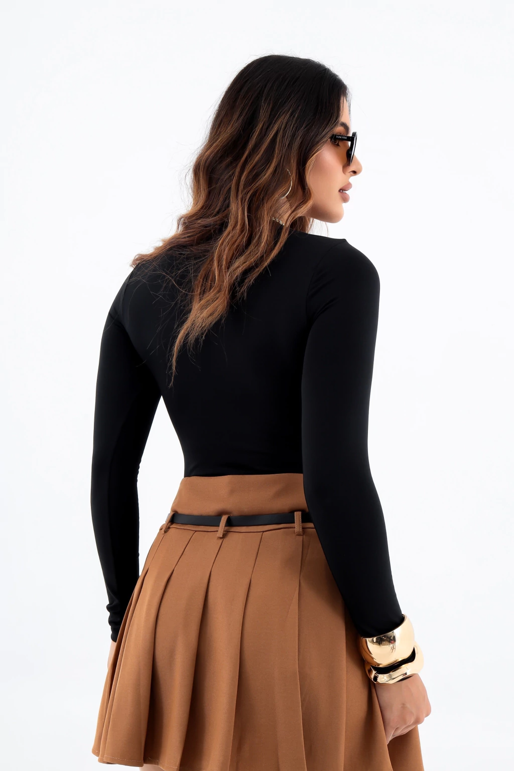 Blusa Lisa, Gola Redonda, Manga Longa - BellaCECÍLIA