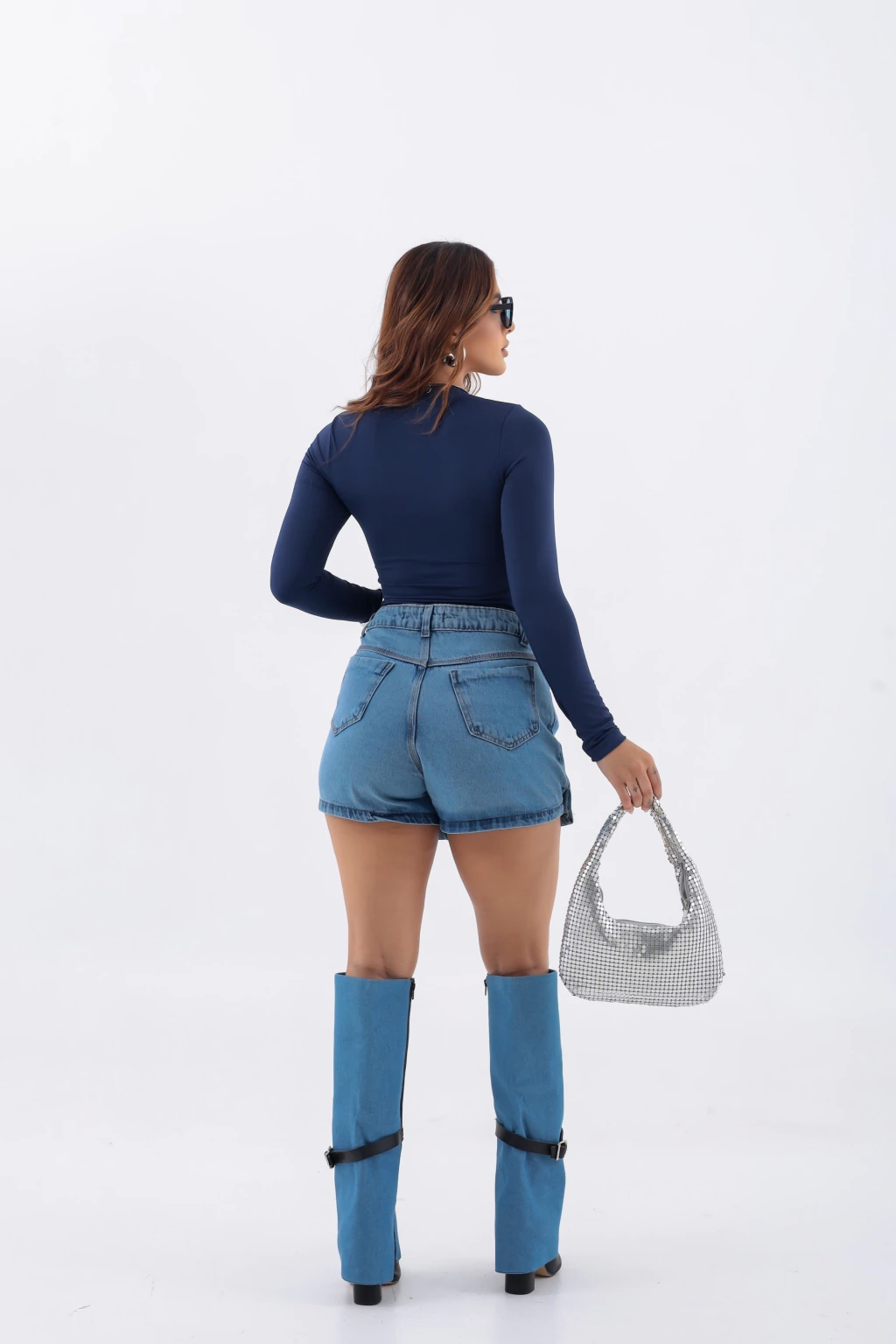 Blusa Lisa, Gola Redonda, Manga Longa - BellaCECÍLIA