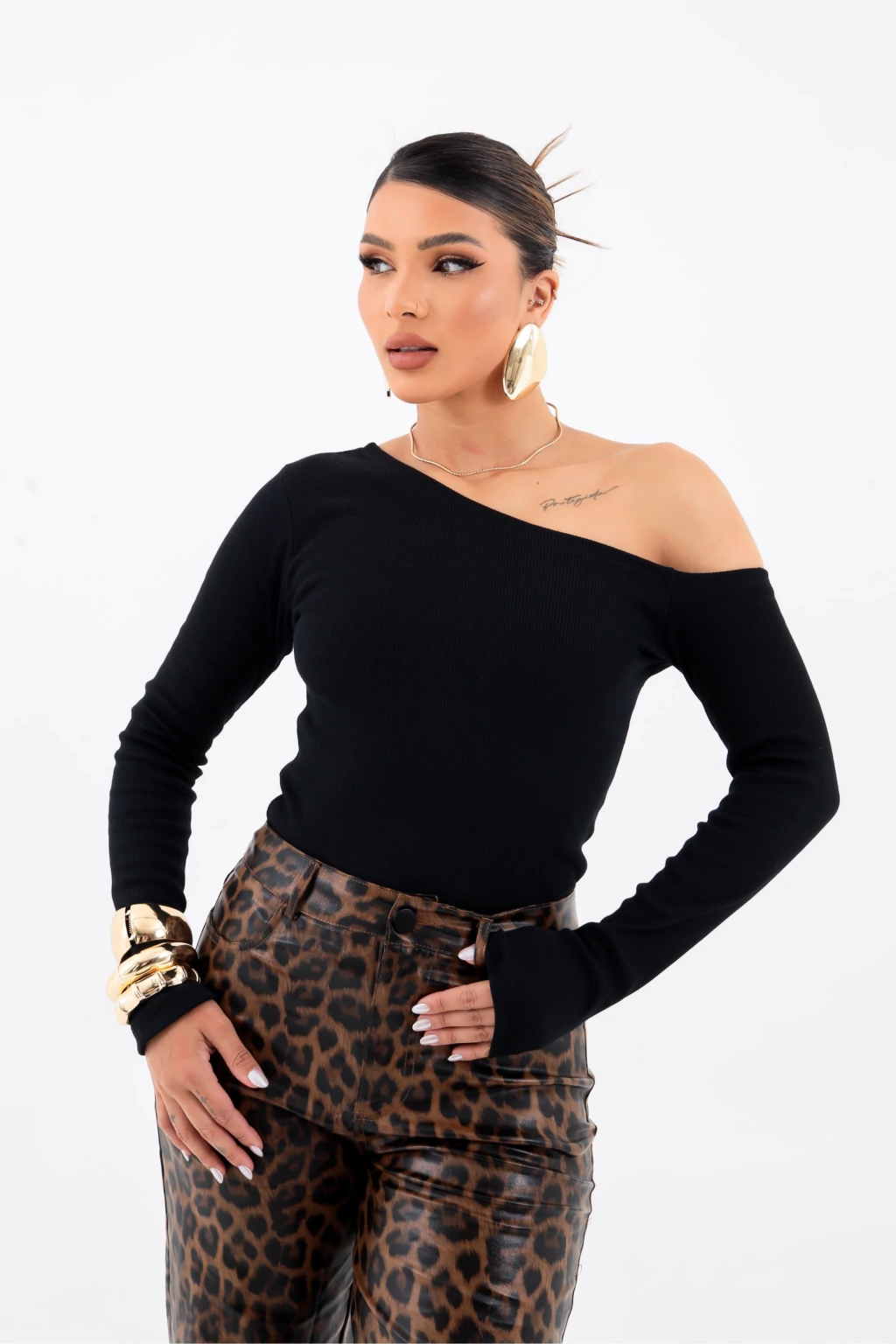 Blusa Ciganinha Ombro a Ombro Manga Longa – BellaCECÍLIA