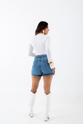 Blusa Gola Alta, Manga Longa e Abertura para o Dedo – BellaCECÍLIA